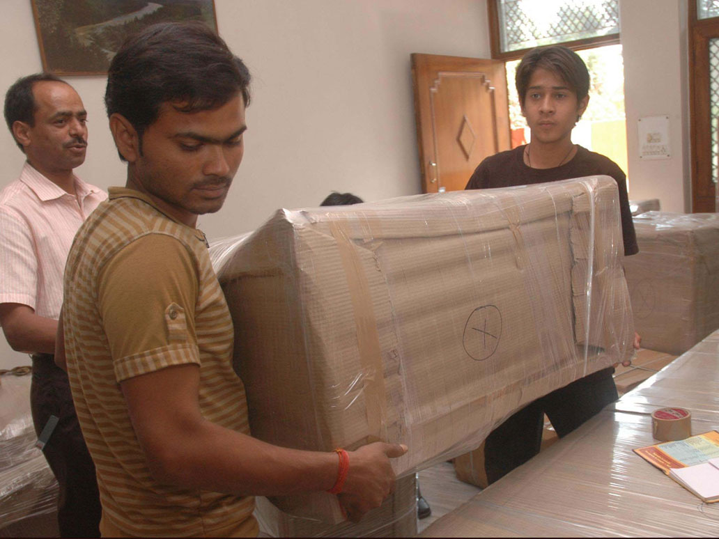 packing moving